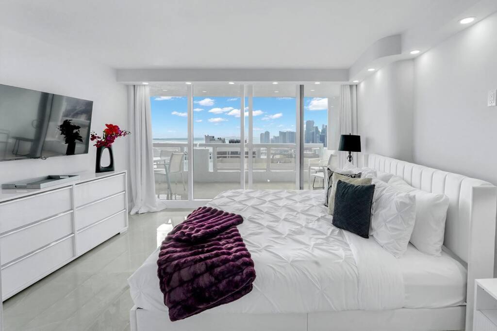 Shades Of Miami Sky Penthouse! Newly Renovated Exterior foto